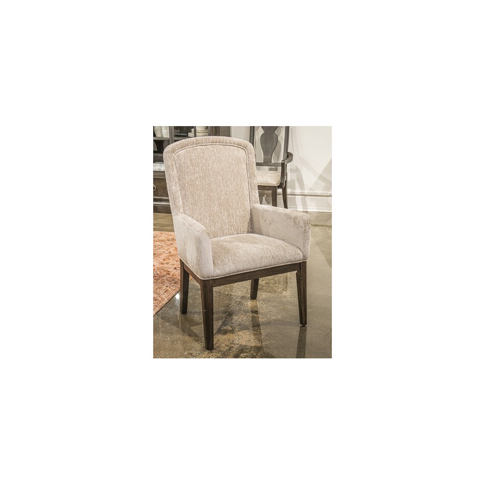 ad light gray dark brown   