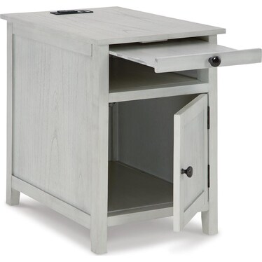 Treytown Chairside End Table