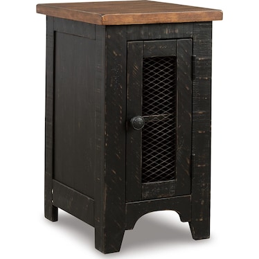 Valebeck Chairside End Table