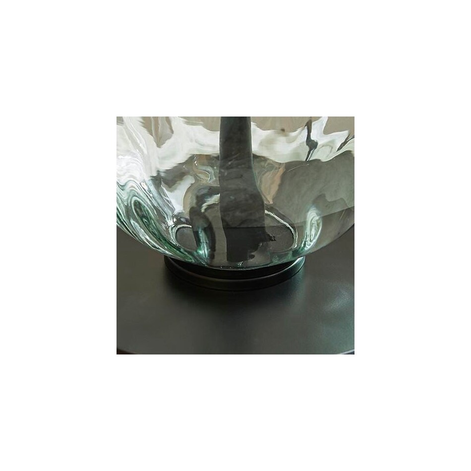 clear black swatch  