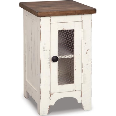 Wystfield Chairside End Table